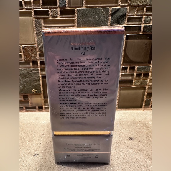 Skinbetter Science AlphaRet Clearing Serum -30ML - Picture 2 of 2